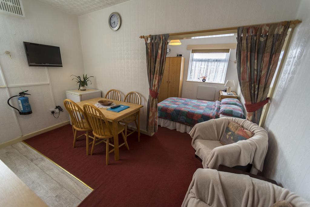 Lyndale Holiday Flats Blackpool Exteriör bild