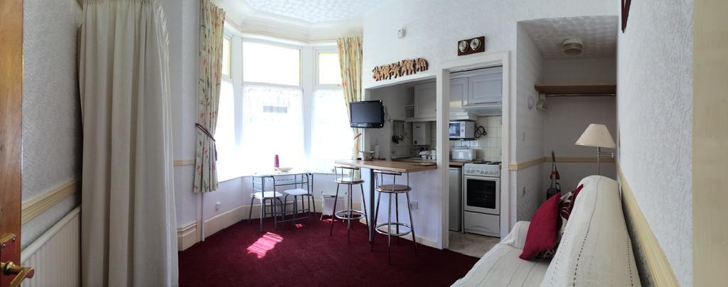 Lyndale Holiday Flats Blackpool Exteriör bild