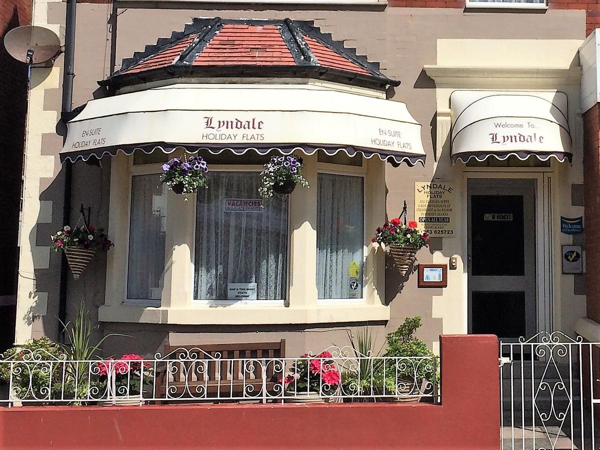 Lyndale Holiday Flats Blackpool Exteriör bild